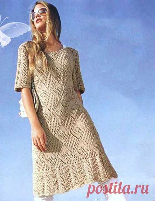 Платье «Аванти» с ажурными ромбами и винтажной каймой спицами – схемы вязания с описанием
