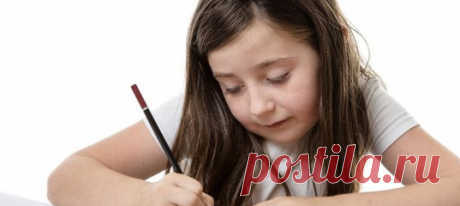 Как научить ребенка правильно держать ручку по время письма: советует учитель начальных классов. Младшеклассники часто держат ручку и карандаш неправильно. Это чревато тем, что быстро устают. Как избежать подобной ситуации?