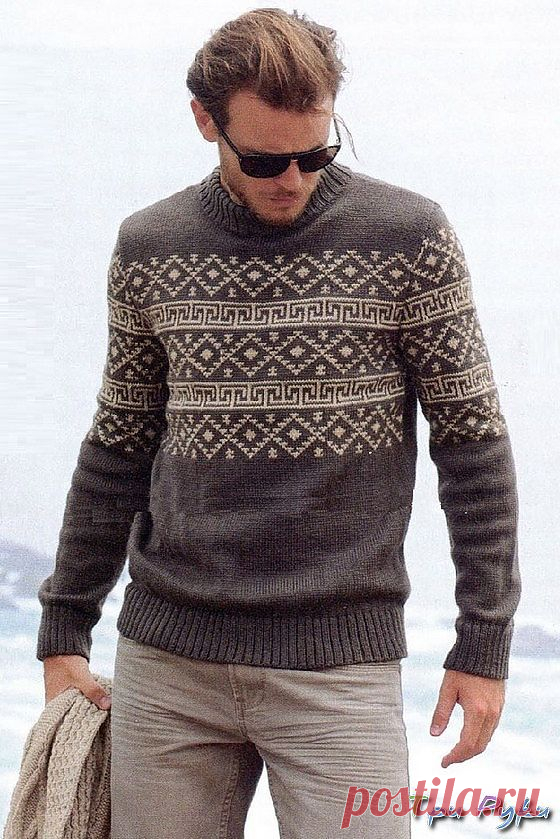 Жаккардовый мужской свитер.