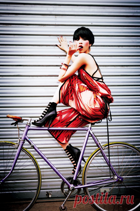 Кико Мидзухара (Kiko Mizuhara) в фотосессии Эллен фон Унверт (Ellen von Unwerth) для журнала Vogue Japan (февраль 2014).