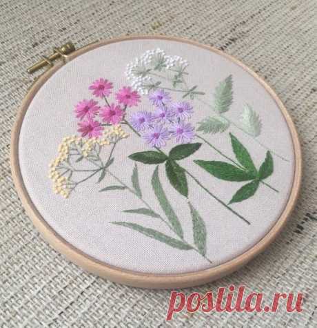 Summer Garden Flowers Embroidery Hoop Art, Hand Stitched Framed Floral Picture, Botanical Embroidered Nature Lover Gift, Plants Wall Decor A57