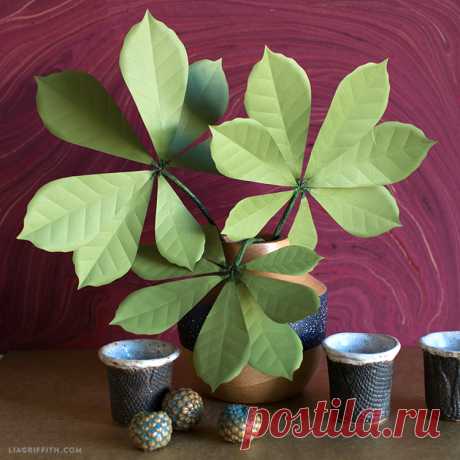 Paper Chestnut Leaves - Lia Griffith DIY paper chestnut leaves! Easy to craft with either the help of a Cricut cutting machine or a pair of good old fashioned scissors...