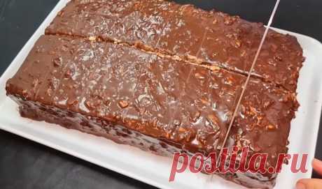 Ленивый торт "Сникерс", который можно есть одними губами | Идеальный торт на Новый Год 2023 | SUPER KELINCHAK | Вкусные рецепты | Пульс Mail.ru