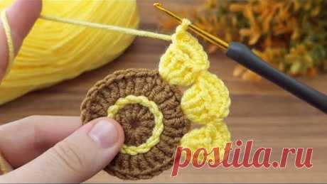 I made a very easy Tunisian crochet flower with leaf motif. #crochet #knitting