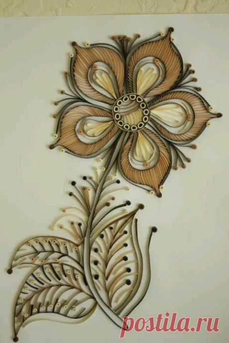 quilled flower. Beautifully done ~!~