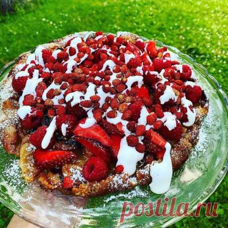 Самый летний десерт: Елена Захарова  приготовила галету с ягодами по рецепту Юлии Высоцкой . Милая Я
