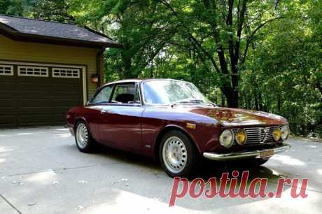 Alfa Romeo GTV 2000