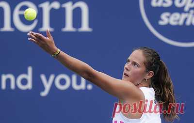 Касаткина вышла в четвертьфинал теннисного турнира в Кливленде. Во втором круге россиянка, посеянная на турнире под первым номером, обыграла американку Кэти Макнейли