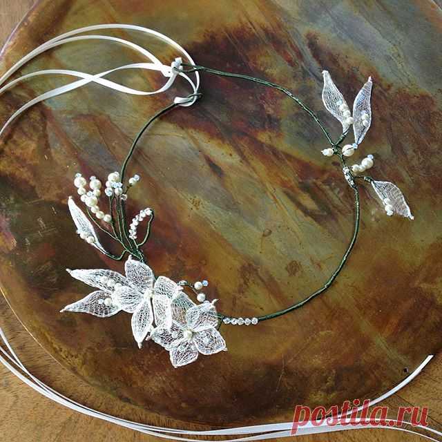 It takes such a long time to make but it's worth it. Starflower wire mesh and pearl floral hairvine #bridal #bridalaccessories #headpiece #hairvine #flowercrown #weddingheadpiece #handcrafted #luxe #bridaluxe #modernbride #bohobride #brides #bridalblogger #fashionblogger #hairornament #headwear #delicate #labouroflove #beautifuldetails #cherishedbride
