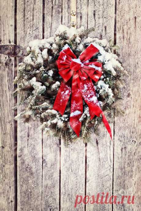 Christmas Wreath On Barn Door by Stephanie Frey