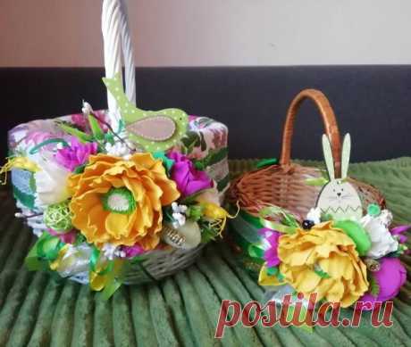 Как украсить пасхальную корзину: цветы и букеты из лент бумаги и пластиковых бутылок