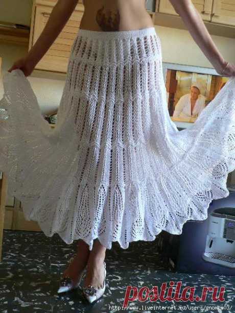 Белая юбка спицами