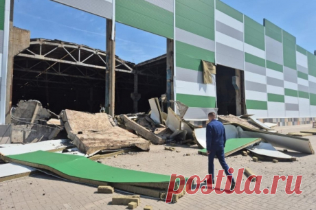 В Волгограде частично обрушилось здание торгового комплекса. Прокуратура начала проверку по факту инцидента.