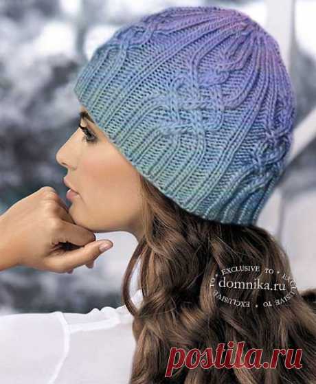 Модные модели шапок спицами I женские шапки с косами и аранами