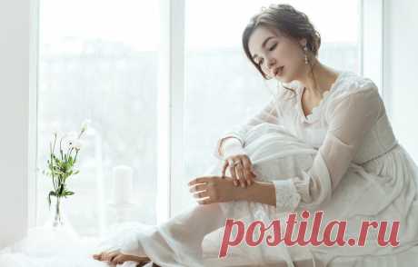 Wallpaper girl, flowers, pose, mood, dress, window, on the windowsill images for desktop, section девушки - download