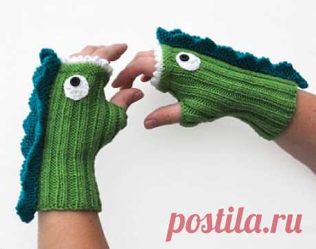 Knit Dragon Mitts pattern by NeedleNoodles Dragon Mitts: keep yourself entertained and your hands toasty warm!