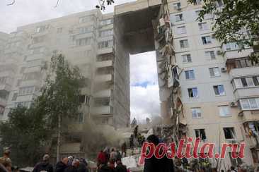 Спасатели получили переломы при обрушении дома в Белгороде