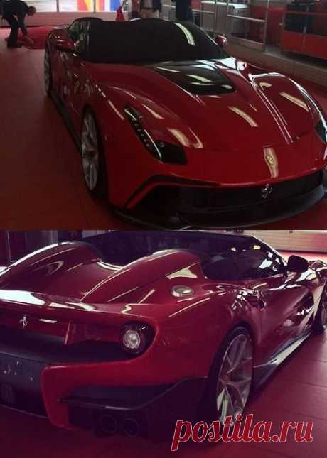 НОВЫЕ F12TRS Ferrari