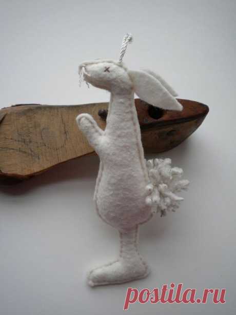 Winter White Rabbit Snow Bunny Woodland By Blueridgemercantile: EF5