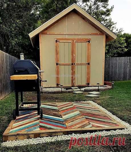 Recycled Pallets Wooden Garden Deck | Pallet Ideas