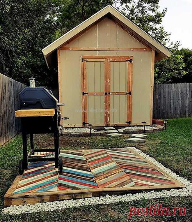 Recycled Pallets Wooden Garden Deck | Pallet Ideas