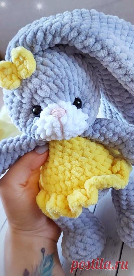 PDF Зайка Бусинка крючком. FREE crochet pattern; Аmigurumi animal patterns. Амигуруми схемы и описания на русском. Вязаные игрушки и поделки своими руками #amimore - плюшевый заяц, зайчик из плюшевой пряжи, кролик, зайчонок, зайка, крольчонок.