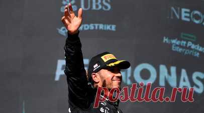 Хэмилтон заявил, что его разочаровывает дисквалификация по итогам Гран-при США. Пилот Mercedes Льюис Хэмилтон высказался по поводу своей дисквалификации по итогам Гран-при США «Формулы-1». Читать далее
