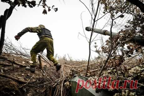 ВСУ потеряли около трех взводов при попытках контратак в Очеретино. По словам советника главы ДНР, украинской армии не удалось достичь никакого результата.