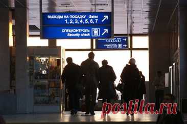Россиянина заперли в комнате в аэропорту на три часа из-за ошибки в паспорте