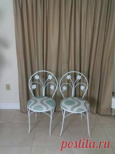 Vintage White Bistro Metal Chair Upholstered Seat Set of 2  | eBay Find many great new & used options and get the best deals for Vintage White Bistro Metal Chair Upholstered Seat Set of 2 at the best online prices at eBay! Free shipping for many products!