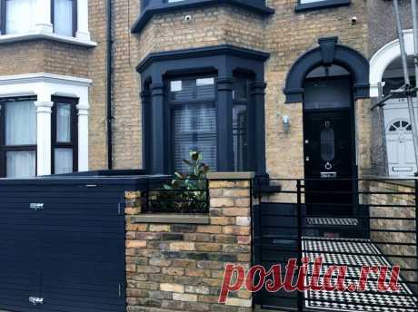 Garden design front yellow brick York stone mosaic bespoke storage horizontal rail and gate Richmond - London Garden Design Garden design front yellow brick York stone mosaic bespoke storage horizontal rail and gate Richmond Garden Design    