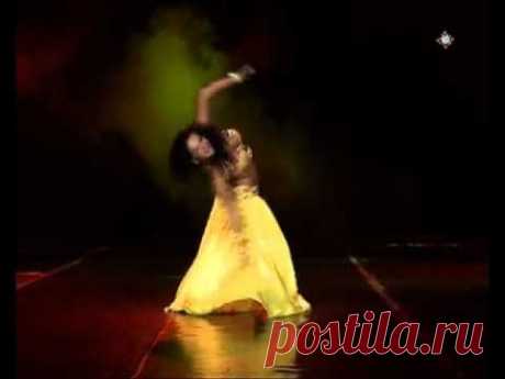восточный танец очень красиво танцует!!! - YouTube