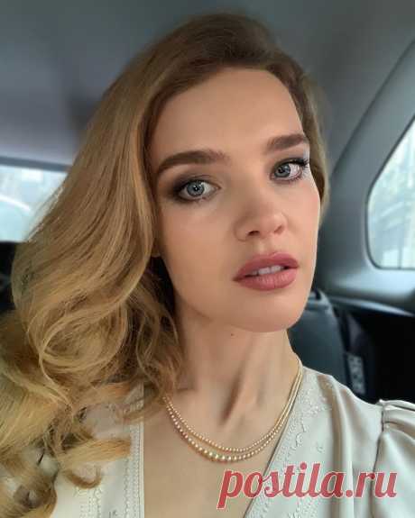 Natalia Vodianova в Instagram: «This is not your average selfie 🤳🤪♥️ for all those who love a good light, a smooth skin and a ready to post natural looking selfie(the way…» 54.9 тыс. отметок «Нравится», 359 комментариев — Natalia Vodianova (@natasupernova) в Instagram: «This is not your average selfie 🤳🤪♥️ for all those who love a good light, a smooth skin and a ready…»