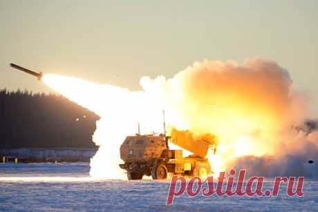 Российская ПВО сбила ракету HIMARS на запорожском направлении. Российская система противовоздушной обороны (ПВО) на запорожском направлении сбила ракету, выпущенную из реактивной системы залпового огня (РСЗО) HIMARS. Кадры с тепловизионного прицела публикует РИА Новости.Боец с позывным Гума сообщил, что ПВО с большой точностью сбили ракету у Степногорска.