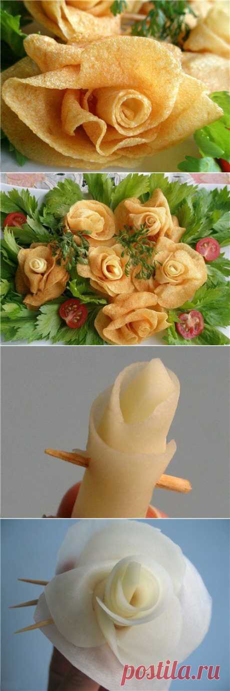 «Розы» из картофеля во фритюре