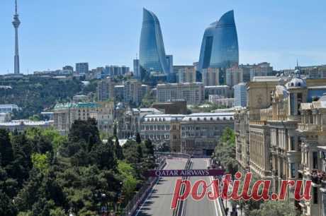 В Баку произошло землетрясение магнитудой 5,7. Эпицентр находился в Каспийском море.