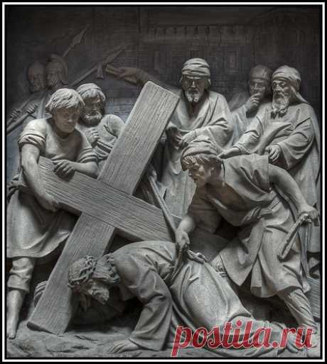 Stations of the cross - #7 (HDR) | A sculpture in the Ludwig… | Flickr