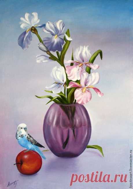 Букет ирисов - голубой,картина,попугай,яблоко,ирисы,ваза,фиолетовая ваза.
Автор https://www.livemaster.ru/kostinaart