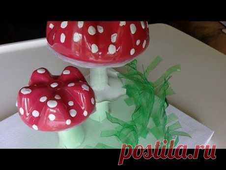 Recycled Water Bottle Crafts: Amanita Muscaria