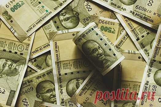 Зависшие в Индии российские рупии предложили инвестировать в местные акции | Bixol.Ru