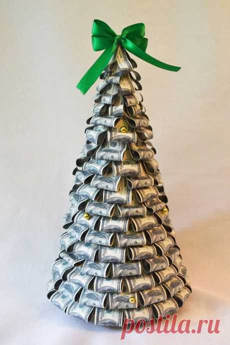 Money Dollar Money tree. It's an excellent gift for men and women on Christmas and New Year. 100% Handmade. Money tree looking for your cozy house! Having such a tree at home, you can attract wealth and attract money energy. The wood is made in the original style. All bill look very natural. Visit my shop on Etsy.