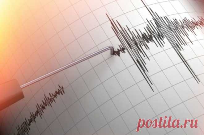 Землетрясение магнитудой 6,9 зафиксировано на территории Индонезии. Информация о последствиях мощных подземных толчков уточняется.
