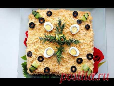 Закусочный торт салат из крекеров с рыбной консервы  / Праздничное меню