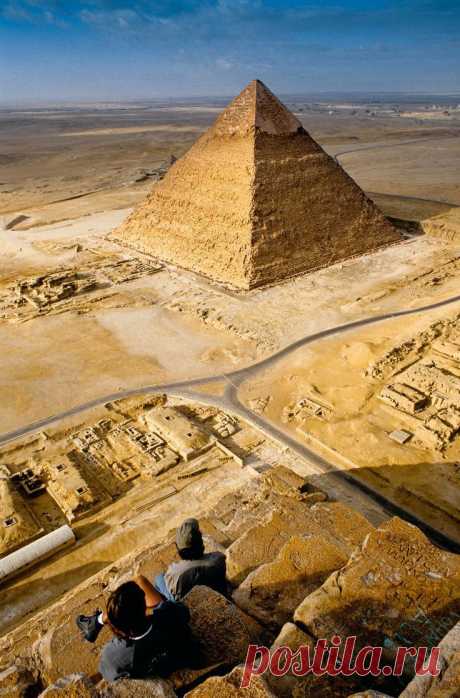 Pyramid of Khafre, Giza, Egypt  |  Pinterest: инструмент для поиска и хранения интересных идей
