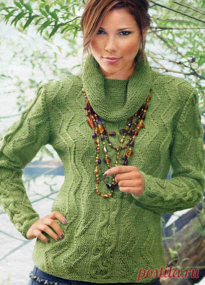 Пуловер с зигзагообразным узором.