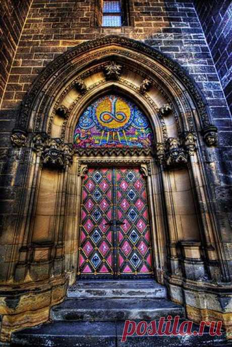 Vysehrad Castle Door , Prague, Czech Republic
flickr от Edgar Barany  | Crystal Reynolds приколол(а) это к доске Architecture