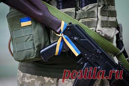 Украинским военным предсказали наступление «по телам однополчан» в Запорожье. Российский военный корреспондент Александр Сладков предсказал, что Вооруженным силам Украины «скоро придется наступать в Запорожье по телам своих однополчан». Он сравнил происходящее с атакой на гору Высокая в 1904 году в Порт-Артуре, когда японской артиллерии пришлось обстреливать склоны, чтобы расчистить путь пехоте.