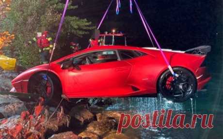 Водитель перепутал педали и отправил Lamborghini за 300 000 евро в озеро