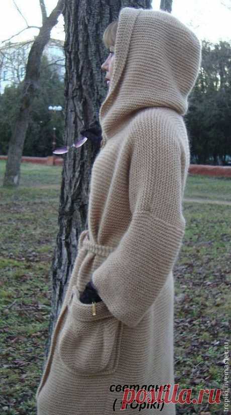 Пальто вязаное ' Любимое' с капюшоном