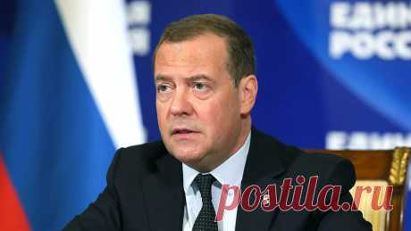 Заместитель главы Совета Безопасности РФ, Дмитрий Медведев, прояснил высказывания Джорджи Мелони о Хамасе и свои проблемы с пониманием или "геном фашизма".